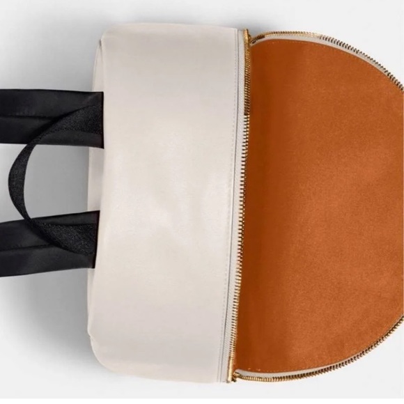 Coach Charlie Backpack In Signature Canvas F58314 - Picture 3 of 11